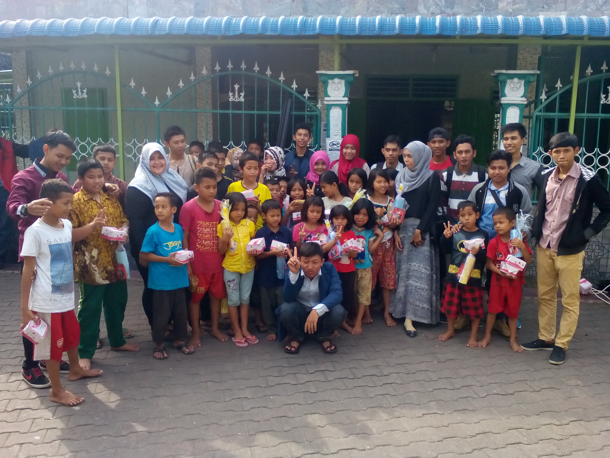 IMI_1_Bakti_Sosial.jpg